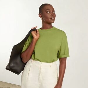Everlane Olive Green Relaxed Crewneck Short Sleeve Tee